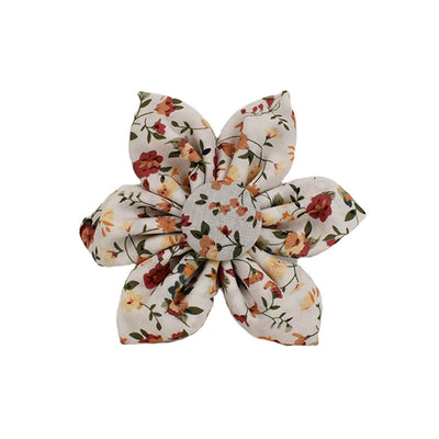 Conjunto de Collar Floral Blanco para Mascotas - Image 5