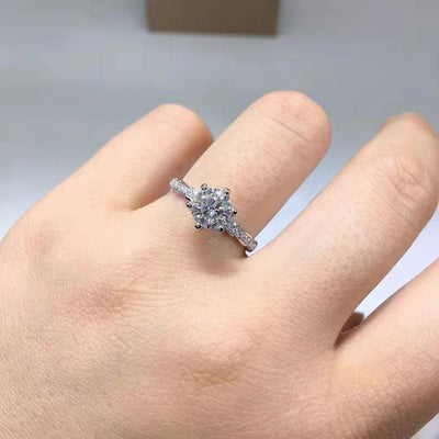 Anillo de Pareja Moissanita Diseño Serpiente Seis Garras