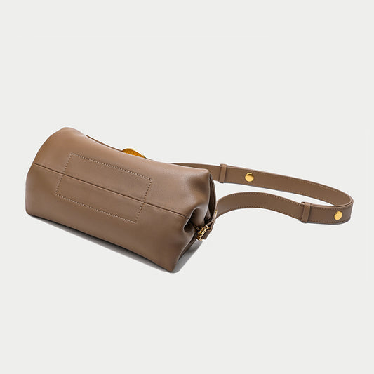 Bolso Mensajero de Cuero Genuino - Diseño Minimalista y Versátil