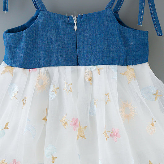Vestido Infantil Denim con Detalles de Malla y Tirantes - Image 23