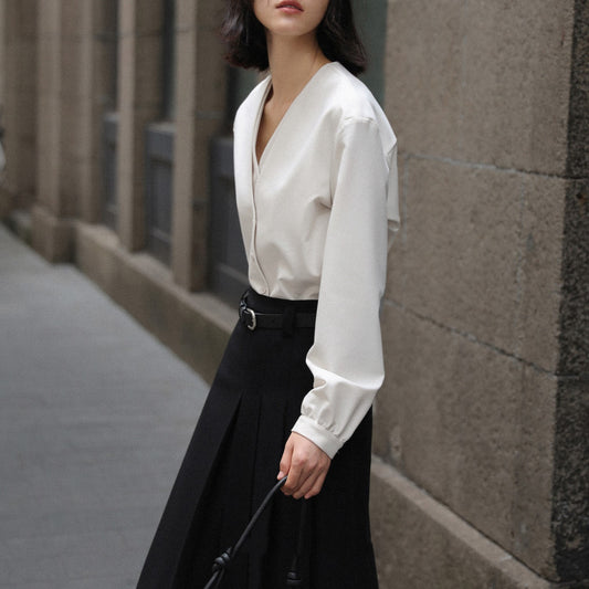 Blusa Elegante con Efecto Capas y Mangas Abullonadas