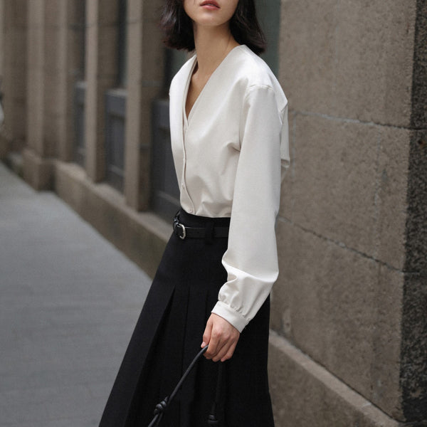 Blusa Elegante con Efecto Capas y Mangas Abullonadas