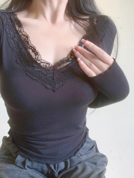 Blusa Base Elegante de Encaje con Cuello en V y Manga Larga - Image 17