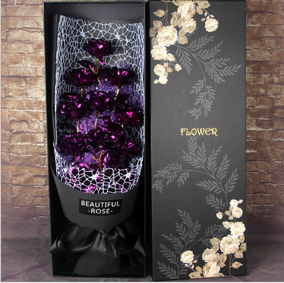 Rosa Dorada 24K con Lámina de Oro - Ramo de Rosas Eternas para Matrimonio y Aniversario - Image 14