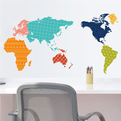 Vinilo Decorativo Mapa del Mundo Animal para Habitaciones Infantiles - Image 2