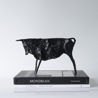 Escultura Miniaturas de Vaca Negra para Decoración del Hogar