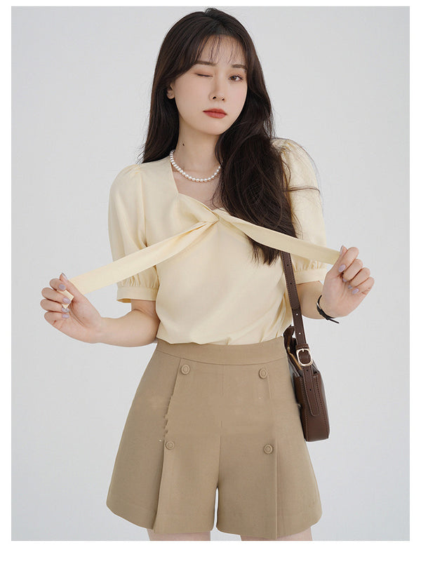 Blusa Elegante con Moño y Cuello Cuadrado Escote Descubierto