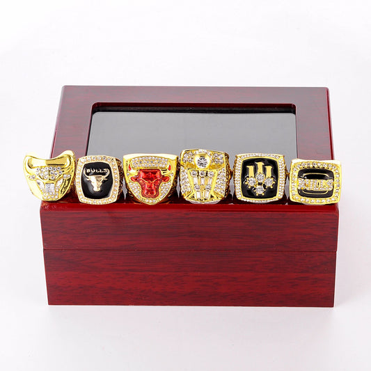 Juego de Anillo Campeón Chicago Bulls en Caja de Madera