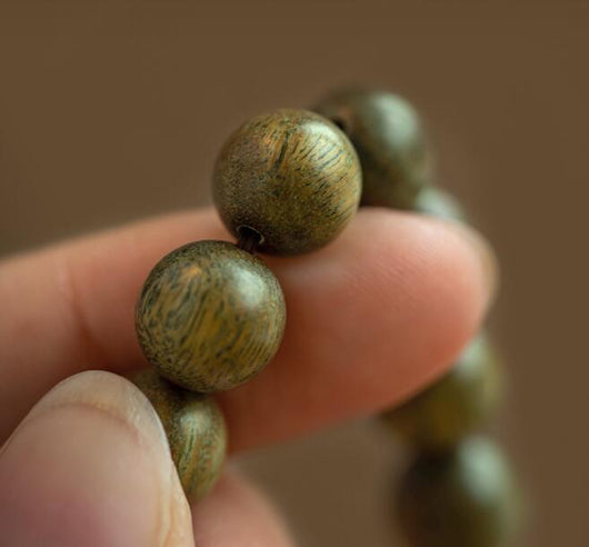 Pulsera Budista de Sándalo Verde y Loto Bodhi Blanco - Estilo Étnico - Image 3