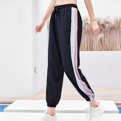 Pantalones deportivos bicolor con textura arrugada para mujer - Image 5