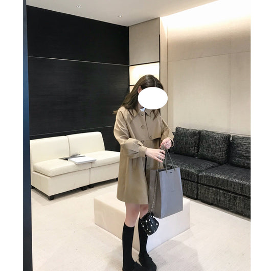 Chaqueta Cortaviento Khaki con Mangas Linterna para Mujer - Image 5