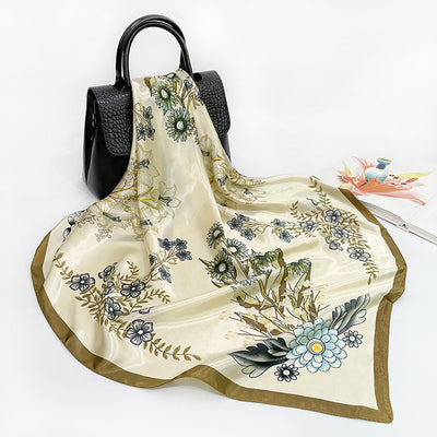 Pañuelo Cuadrado de Seda Estampado Europeo - Image 3