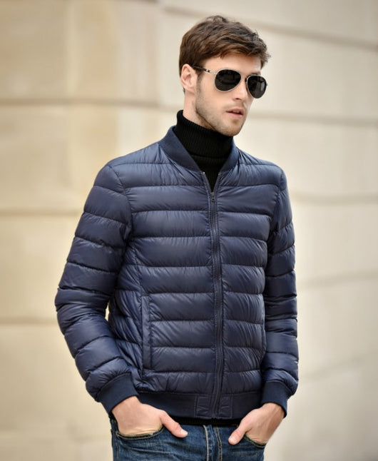 Chaqueta de Plumas para Hombre con Cuello Alto y Corte Moderno - Image 11