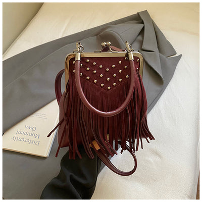 Bolsa Retro de Hombro para Mujer con Remaches y Borlas - Image 30