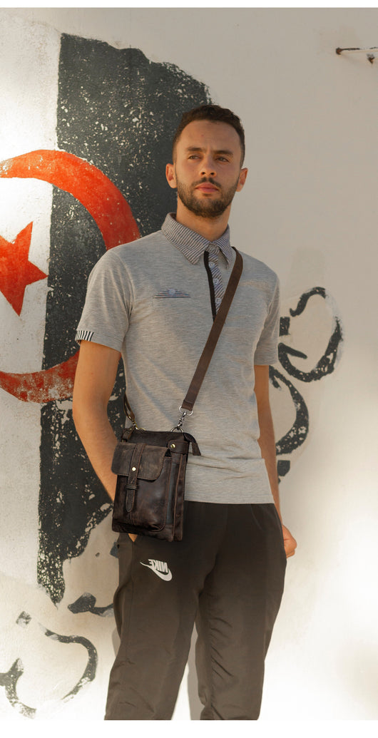 Bolsa Bandolera de Cuero para Hombre - Mochila Compacta con Soporte para Cámara - Image 17