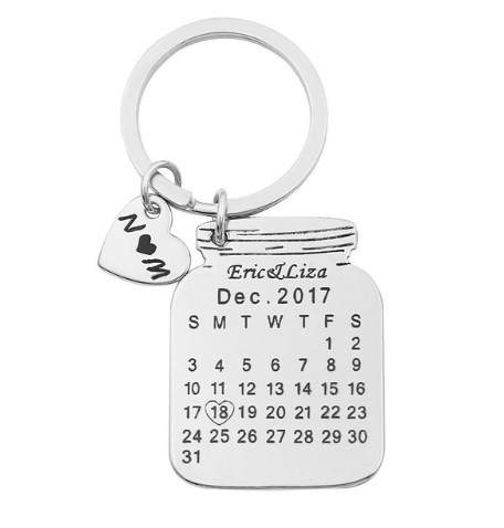 Llavero Corazón Personalizado con Fecha y Nombre Grabado en Acero Inoxidable
