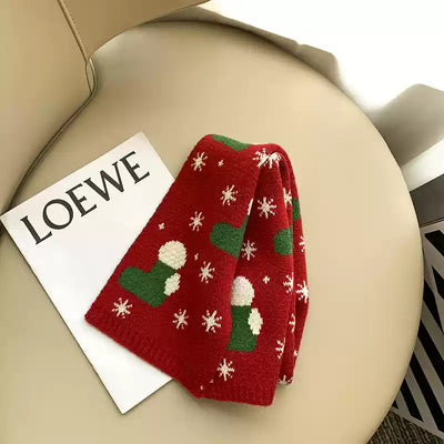 Bufanda Navideña Tejida para Niños - Diseño Árbol de Navidad Adorable - Image 4