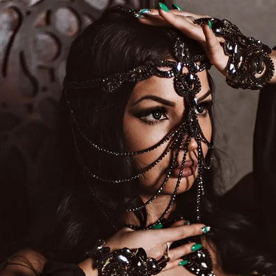 Máscara Negra con Rhinestones Exagerados para el Cabello - Image 16