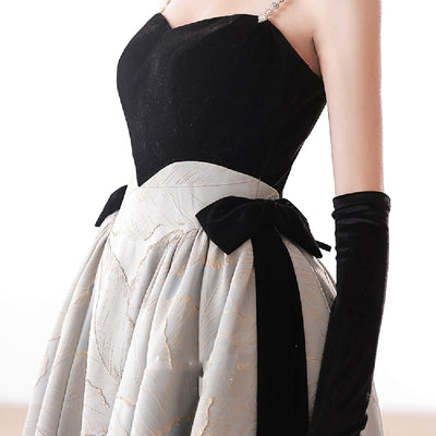 Vestido Elegante para Presentadora de Televisión - Image 4