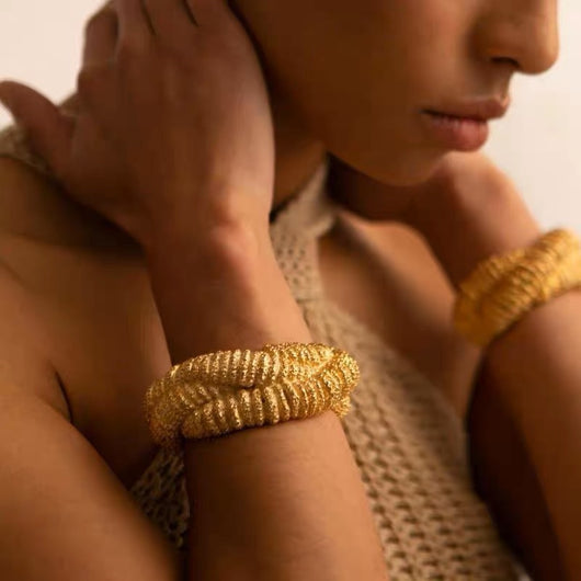Pulsera de Textura Retro con Personalidad