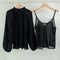 Blusa Elegante con Cuello Volante, Cordones y Mangas Farol Plisadas
