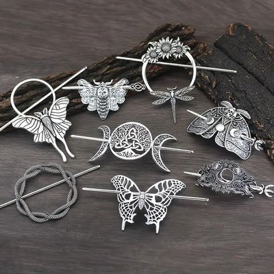 Broches Vikingos para Mujer de Aleación | Diseños de Animal, Luna y Nube - Image 2