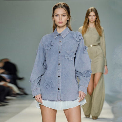 Blusa Denim con Flores 3D - Estilo Minimalista para Verano - Image 2