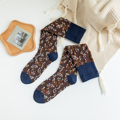 Calcetines Largos de Algodón Peinado con Diseño Floral para Otoño e Invierno - Image 9