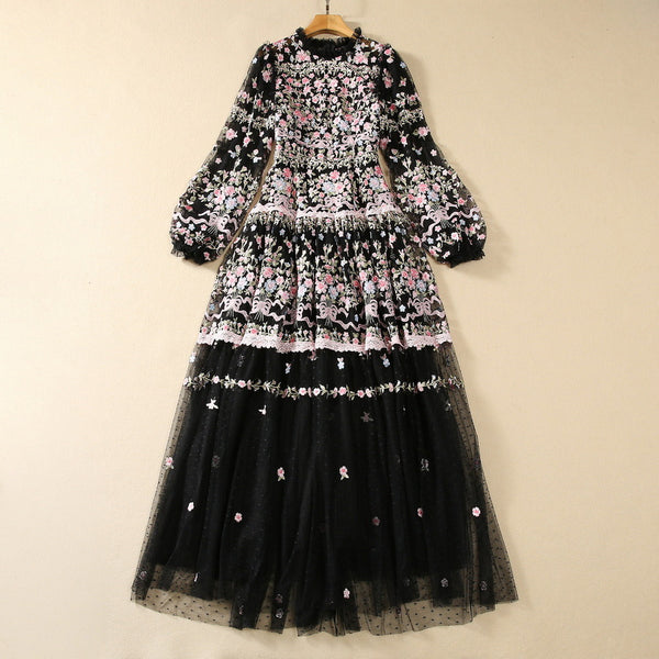 Vestido Swing con Bordado Pesado en Malla