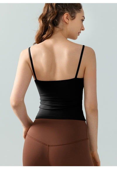 Top Deportivo Cuadrado con Soporte de Pecho y Tirantes Finos - Image 17