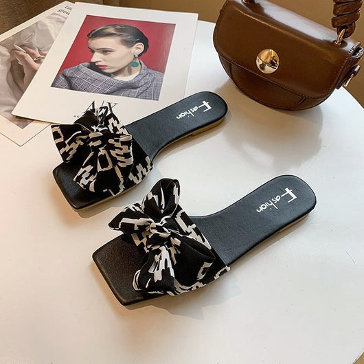 Chanclas Planas con Moño y Punta Cuadrada para Verano - Image 6