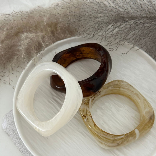 Pulsera de Acrílico Exagerada Estilo Europeo Americano con Diseño Translúcido Irregular - Image 25
