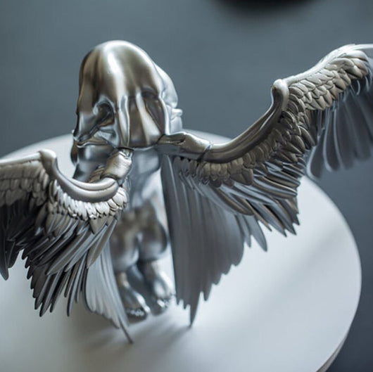 Figura Decorativa Ángel Arrodillado con Alas y Capa - Ornamento de Arte Celestial - Image 2