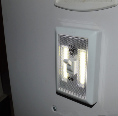 Luz LED Magnética para Armarios - Iluminación Inalámbrica para Closet y Cocina - Image 5