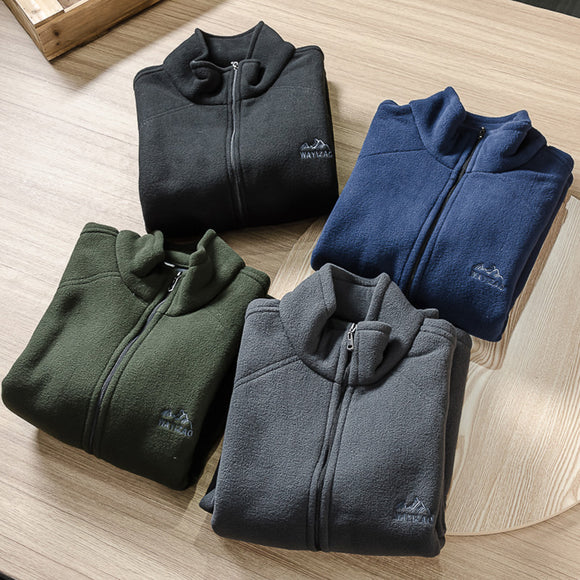 Chaqueta Polar Bordada de Hombre - Diseño Versátil para Cualquier Ocasión