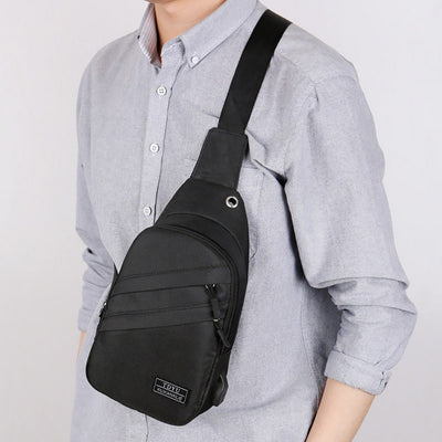 Bolsa Deportiva Pectoral Multifuncional con USB - Image 2