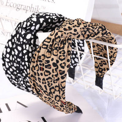 Diadema Cruzada Estampado Leopardo Blanco y Negro - Image 6