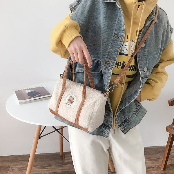 Bolsa Boston para Mujer: Elegante Cartera Mensajera Versátil