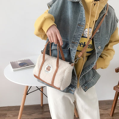 Bolsa Boston para Mujer: Elegante Cartera Mensajera Versátil
