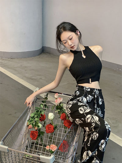 Chaleco Negro Sin Mangas con Hombros Descubiertos - Top de Diseño Moderno para Mujer - Image 3