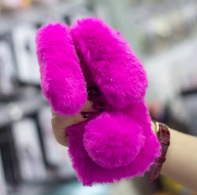 Funda de Teléfono con Pelaje de Conejo Suave - Diseño en Silicona - Image 13