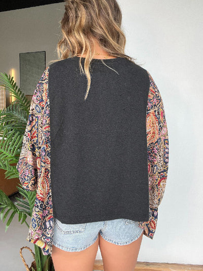 Blusa Suelta Estampada de Cuello Redondo con Mangas Murciélago - Image 26