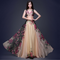 Vestido Largo Elegante con Flores en los Hombros - Diseño Europeo y Americano