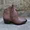 Botas Martin con Tacón Robusto y Tachuelas