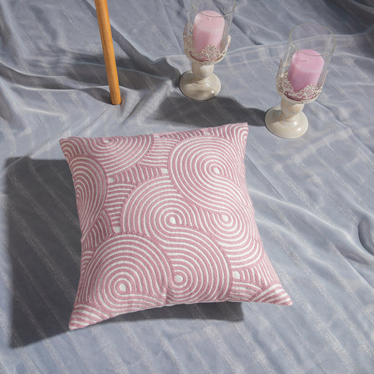 Funda de Almohada de Algodón Bordada con Diseño Geométrico - Image 3