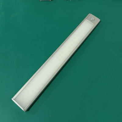 Lámpara LED Recargable Ultrafina para Gabinetes