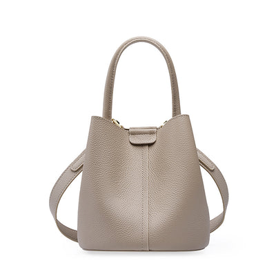 Bolsa Crossbody de Cuero Genuino para Mujer - Diseño Bucket - Image 9