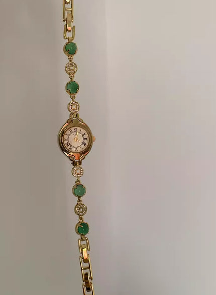 Reloj de Cuarzo Esmeralda con Diseño Exclusivo - Image 5