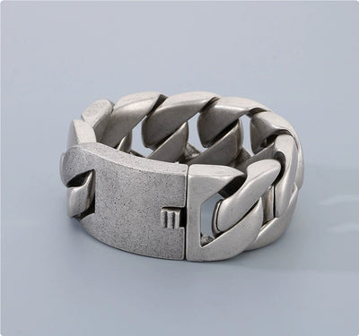 Pulsera de Acero Titanio Chapada en Oro para Hombre - Diseño Texturizado y Elegante - Image 10
