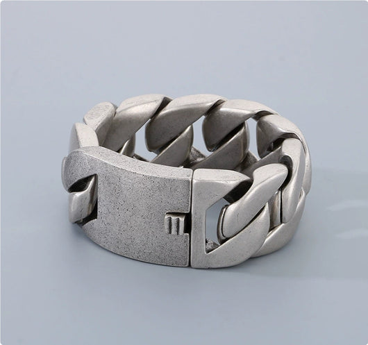 Pulsera de Acero Titanio Chapada en Oro para Hombre - Diseño Texturizado y Elegante - Image 10